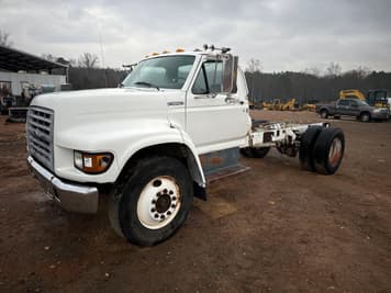 Main image Ford F700